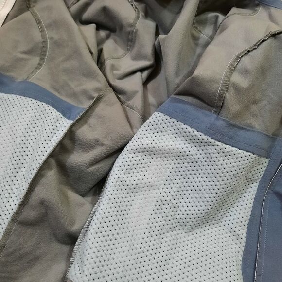 Mountain Hardwear Zip Jacket  - Picture 12 of 14